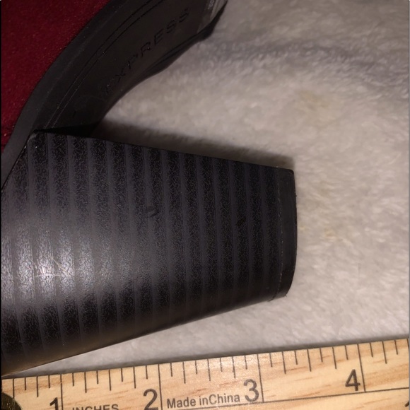 Express Zippered ankle booties in Garnet Red - Picture 5 of 6
